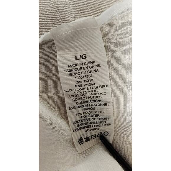 Garage Cover Up Off White Crochet Flowry Top/Blouse Size Large - Picture 6 of 6